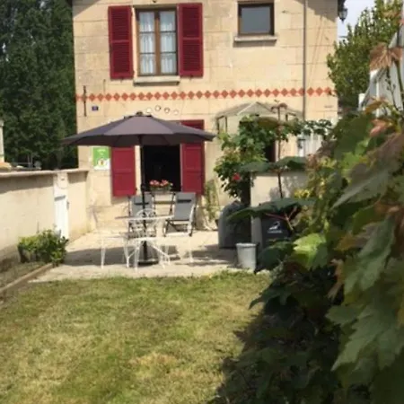 Charmante Maison En Pierre Avec Jardin Pres De Pierrefonds, Equipee Et Accueillante Pour Animaux. - Fr-1-526-38 Holiday home
